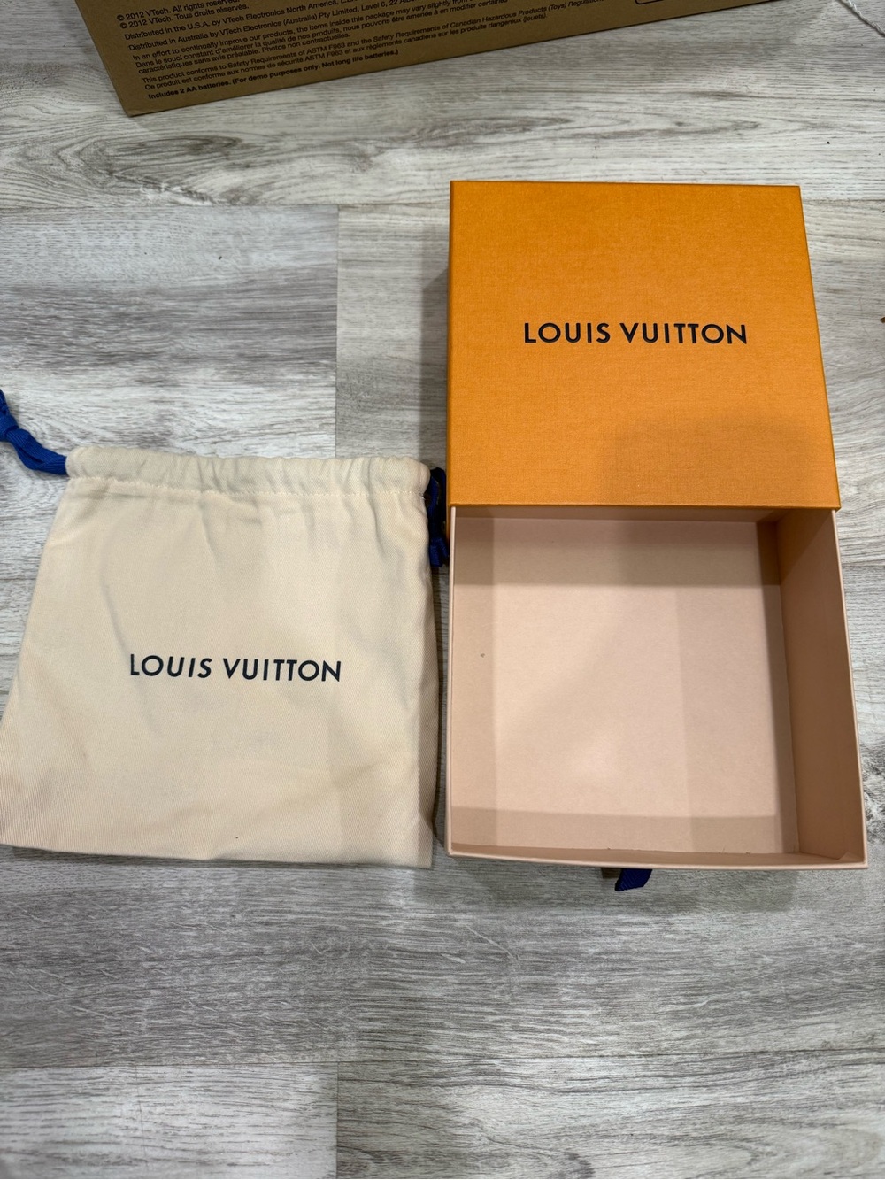 Louis Vuitton Beige Dust Bag with Blue Drawstrings and Orange Box - Picture 2 of 2